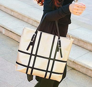 มาใหม่ พร้อมส่ง กระเป๋าMaomao รุ่น M37-005IV กระเป๋าสไตล์เกาหลี เรานำเข้าของแท้ค่ะ